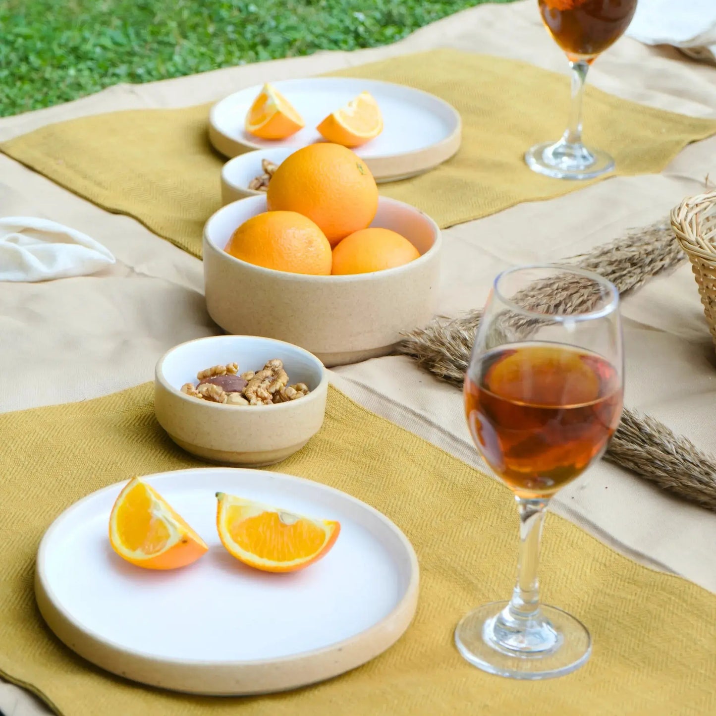 20 Piece Ceramic Dinner Set | Premium Beige & White Porcelain BlackCarrot