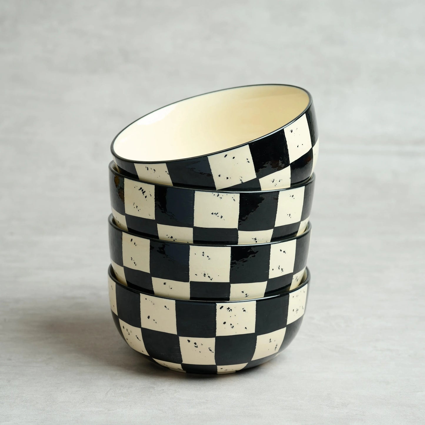 BlackCarrot’s Modern Stoneware Serving Bowl – Black Check Edition BlackCarrot