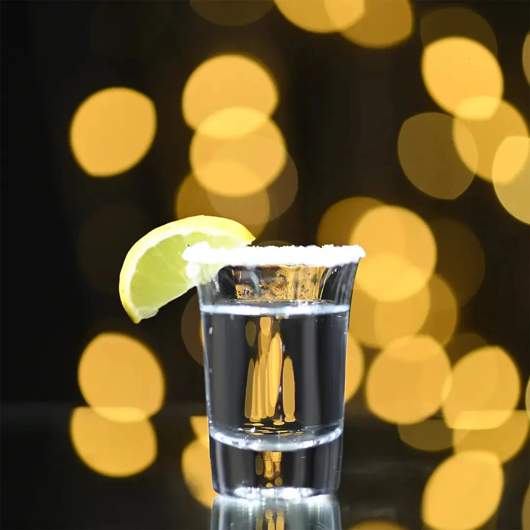 Transparent Shot Glass for Tequila/Vodka Set of 6 40ml BlackCarrot