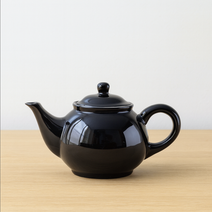 Black Ceramic Teapot | 600ml | Glossy Finish | Microwave Safe | Dishwasher Safe BlackCarrot