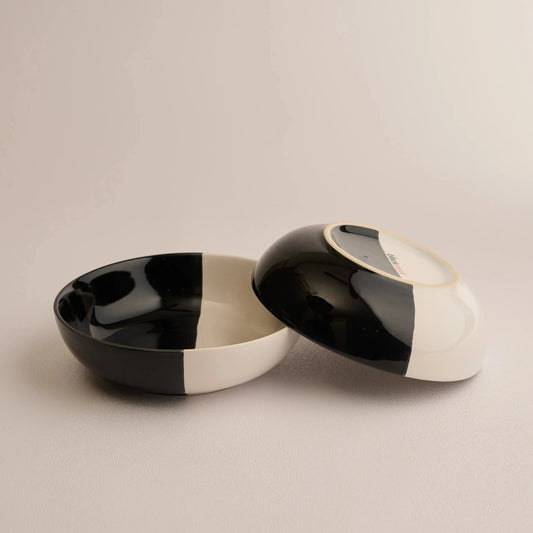 Fifty Fifty Stoneware Snack Bowl (Set of 2) BlackCarrot