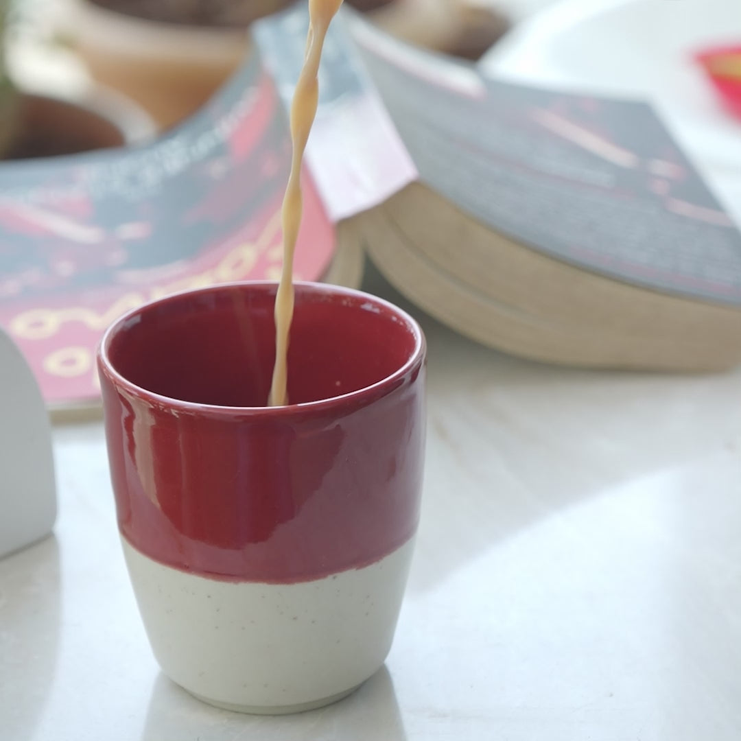 white-red-kulhad-kettle-set-of-2-ceramic-tea-cups-modern-kitchen-handcrafted-ceramic-cups-beautiful-design-traditional-cup-set